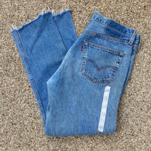 90s levis 501 (33 inch)
