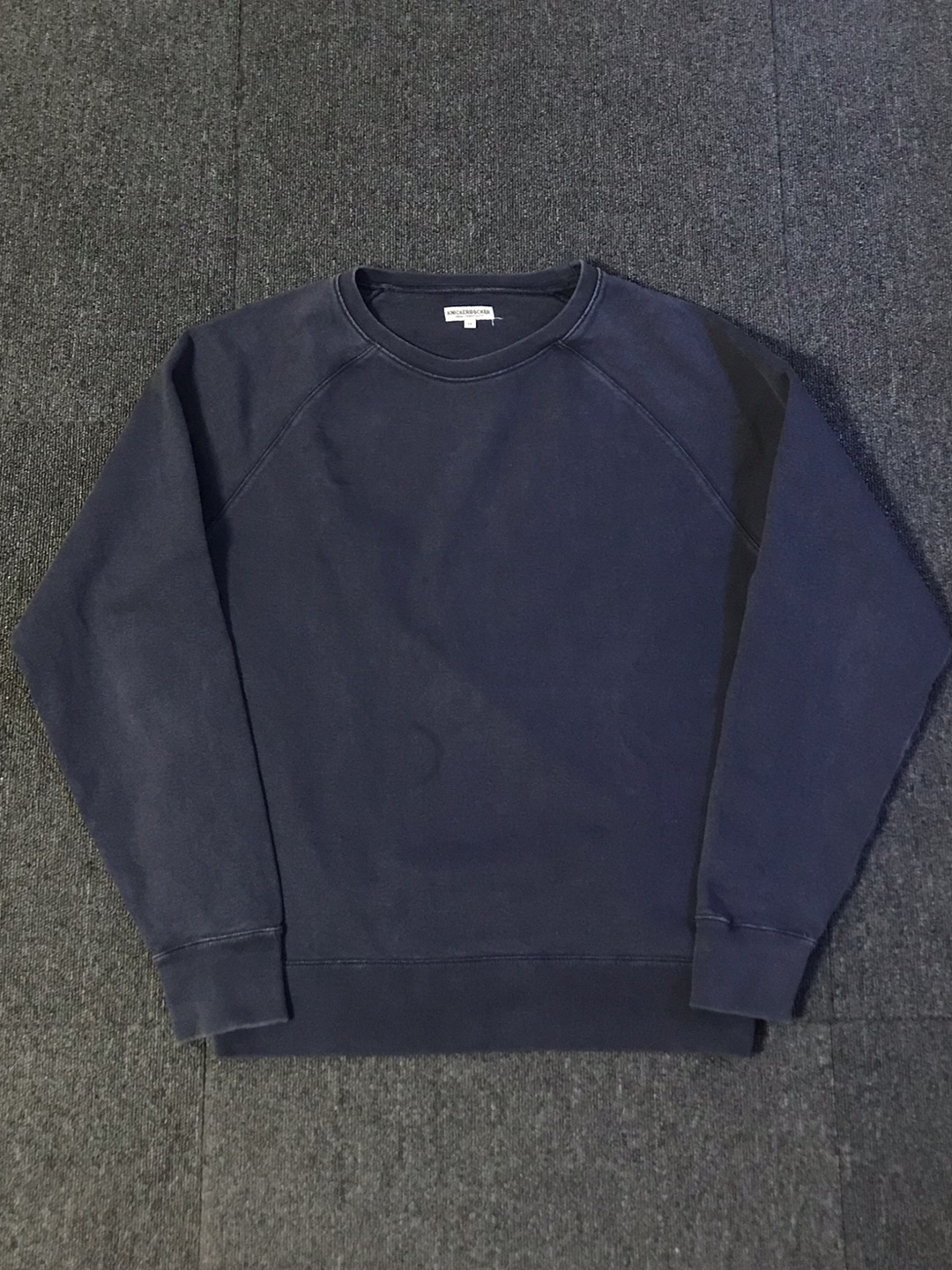 knickerbocker faded navy sweatshirt (M size, ~103 추천)