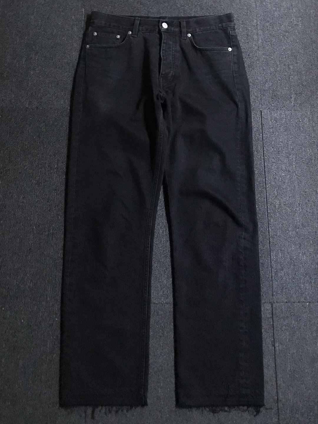 sunflower faded black cut off straight leg jeans (31/32 size, ~31인치 추천)